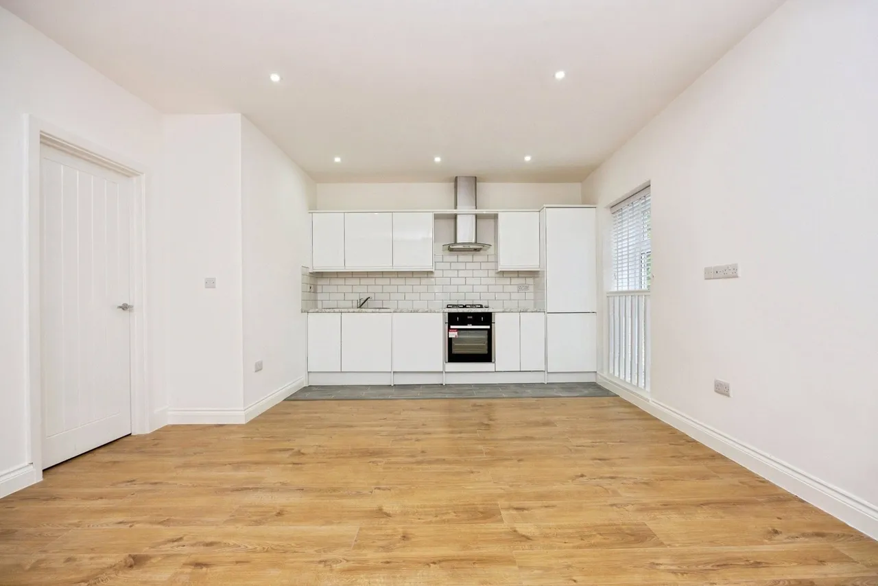 Millbrook, Guildford, GU1, photo 6