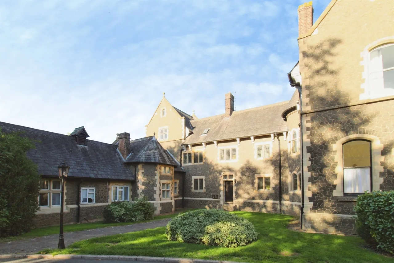 1 bed flat for sale, Stoneygate Road, Leicester, LE2