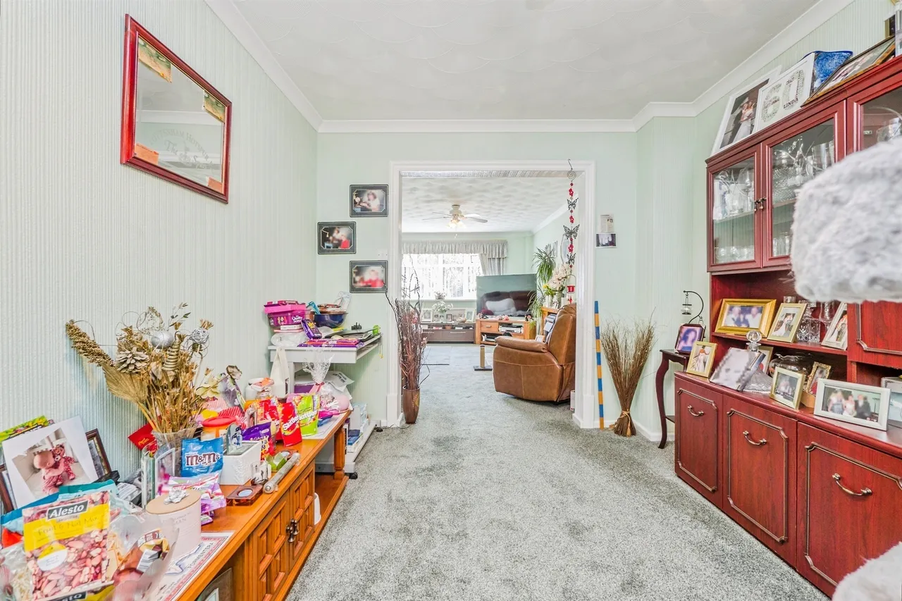 Tangmere Drive, CARDIFF, photo 7