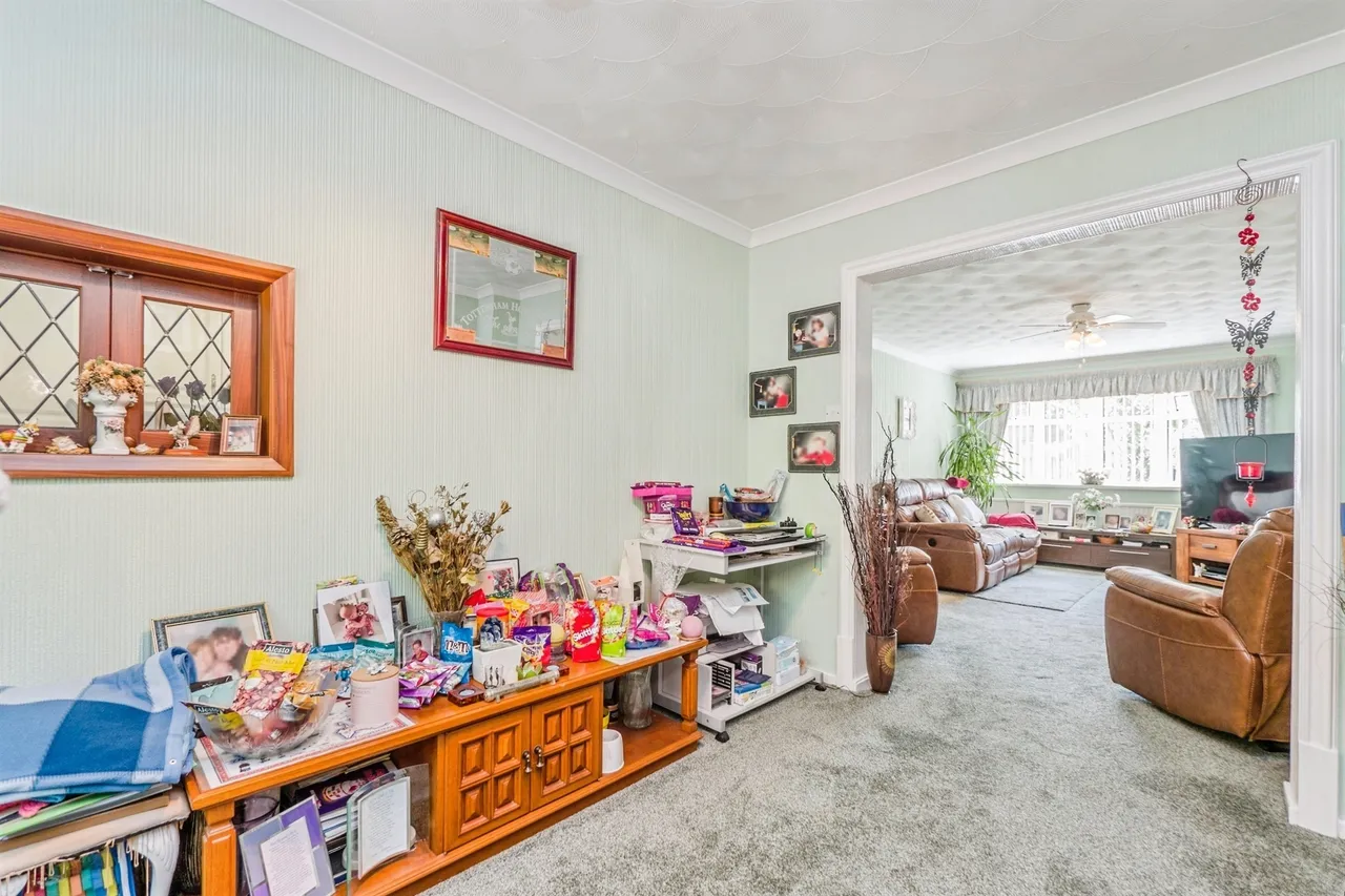 Tangmere Drive, CARDIFF, photo 8