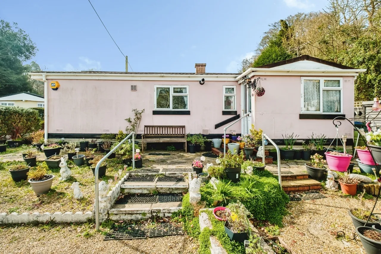2 bed mobile home for sale, Bostal Road, Steyning, BN44