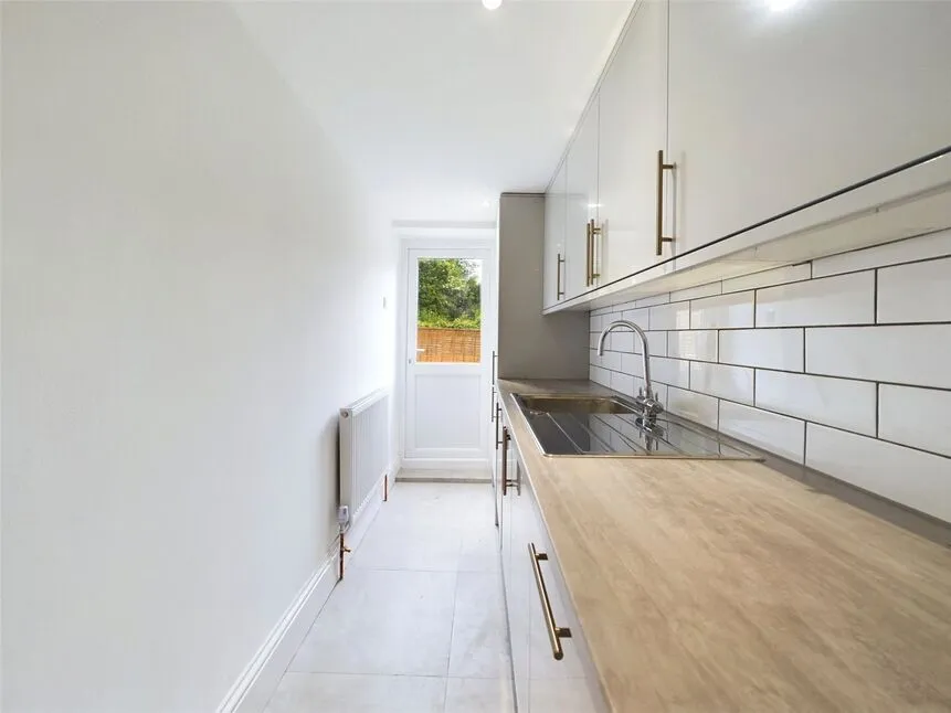 Winchester Road, London, E4, photo 11