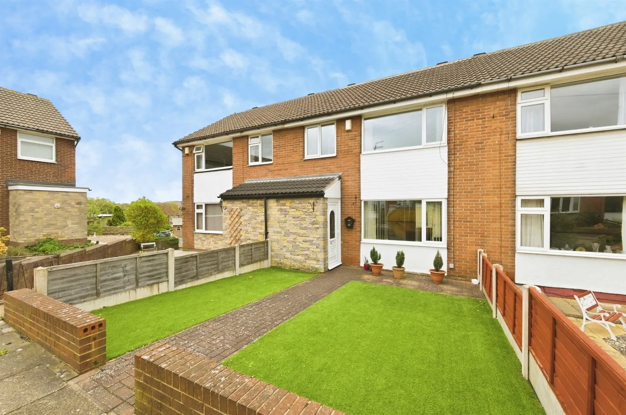 3 bed house for sale — Brentwood Close, Soothill, Batley