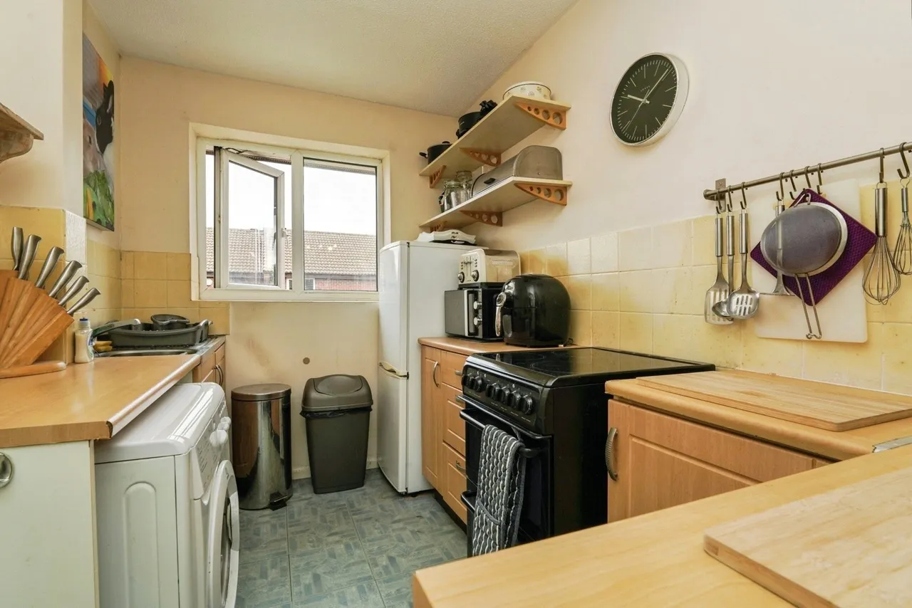 Maple Close, Hardwicke, Gloucester, Gloucestershire, GL2, photo 7