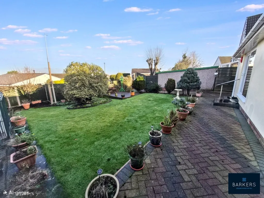 Thirlmere Avenue, Wyke BD12 9DS, photo 20