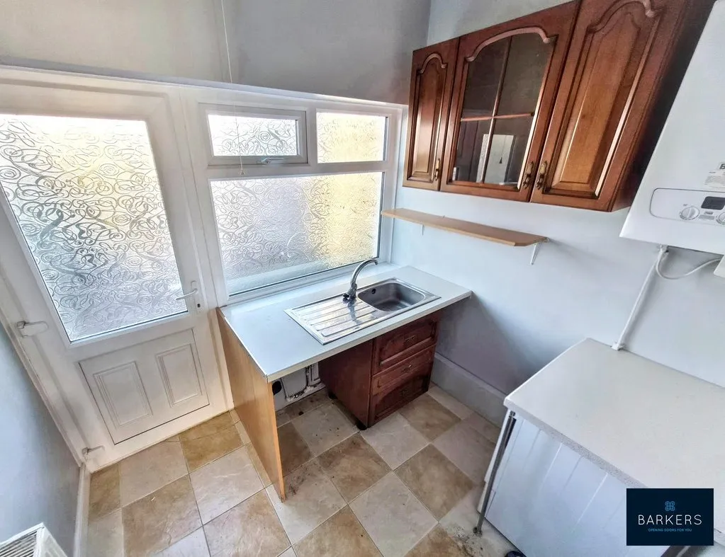 Thirlmere Avenue, Wyke BD12 9DS, photo 19