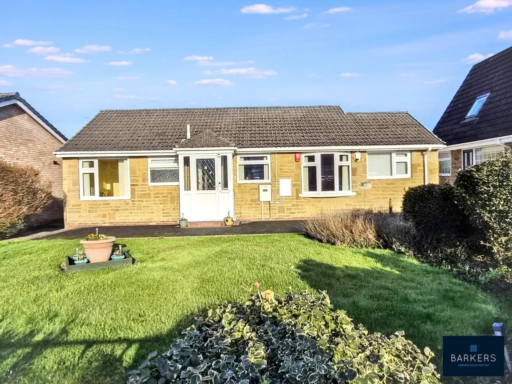 3 bed house for sale — Thirlmere Avenue, Wyke BD12 9DS
