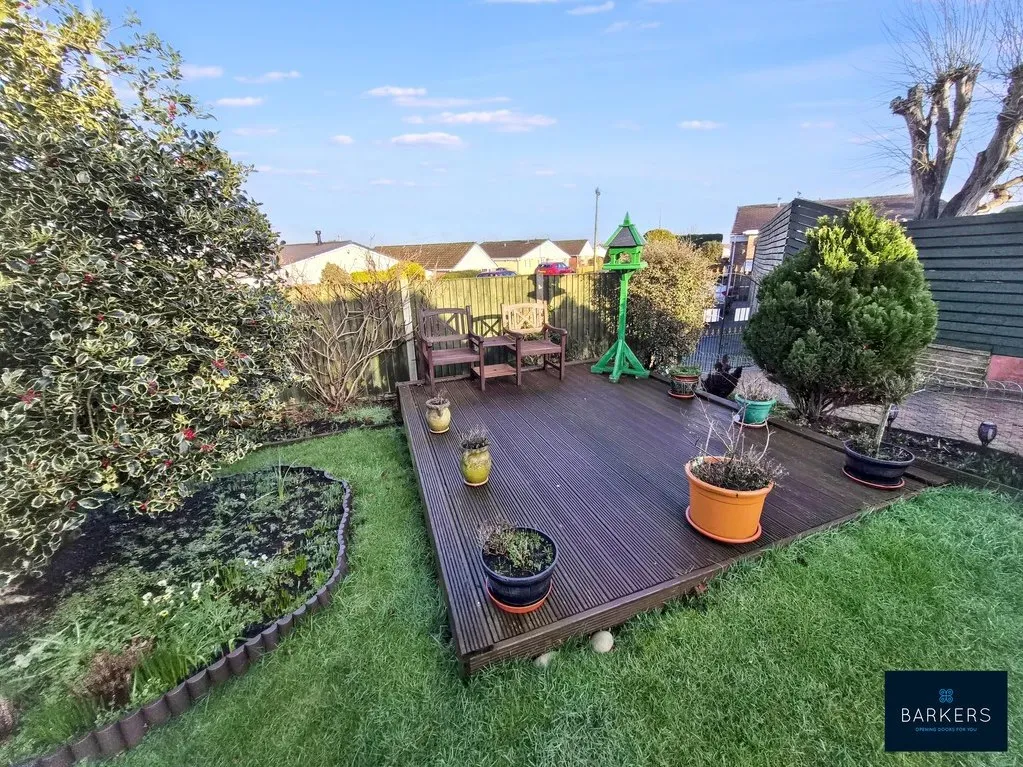 Thirlmere Avenue, Wyke BD12 9DS, photo 21