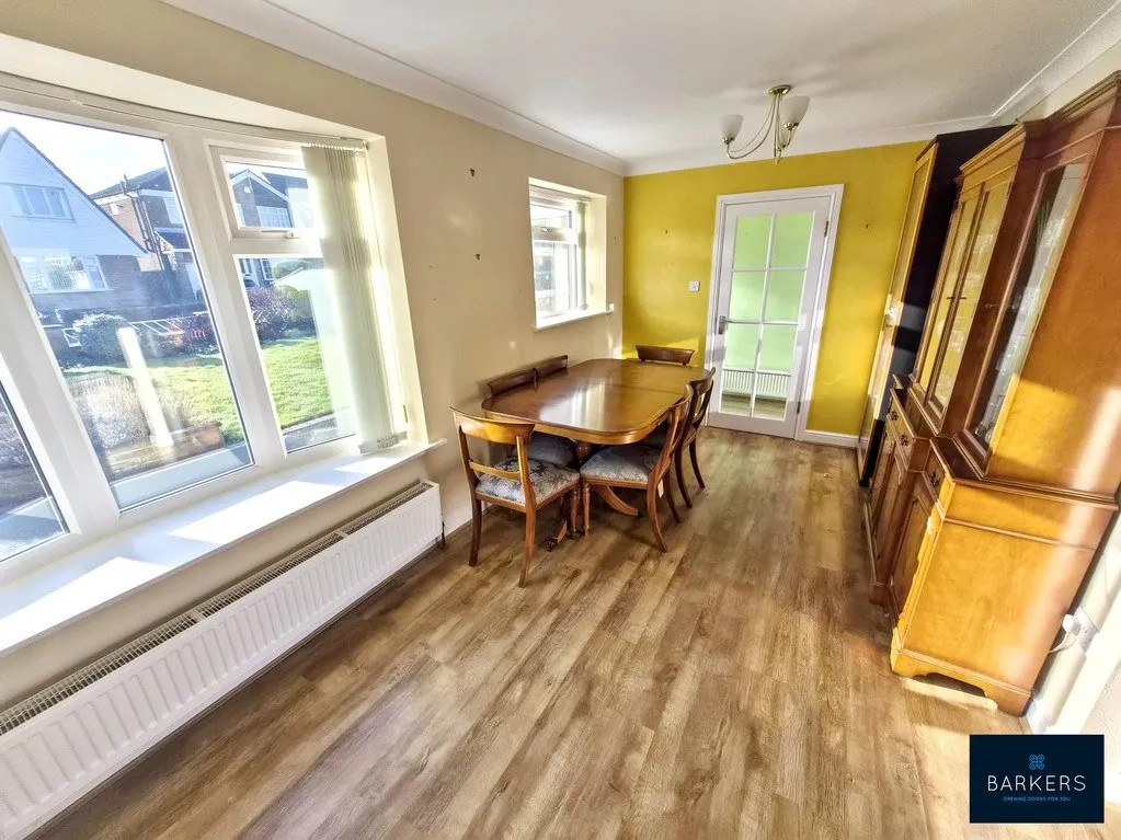 Thirlmere Avenue, Wyke BD12 9DS, photo 8