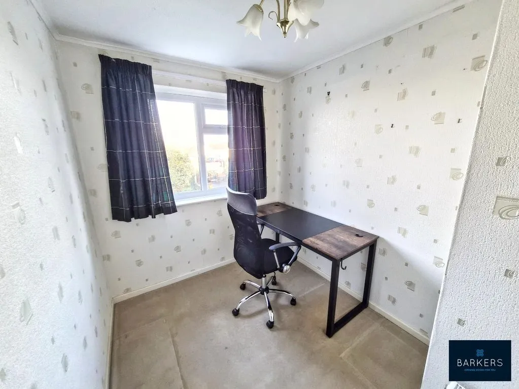 Thirlmere Avenue, Wyke BD12 9DS, photo 11