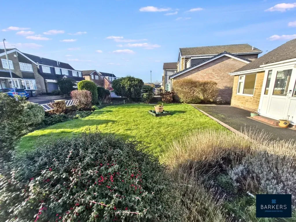 Thirlmere Avenue, Wyke BD12 9DS, photo 16
