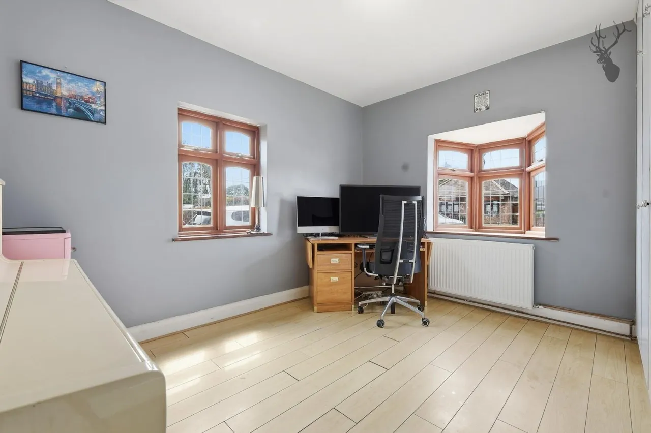 Briscoe Road, Rainham, RM13, photo 14