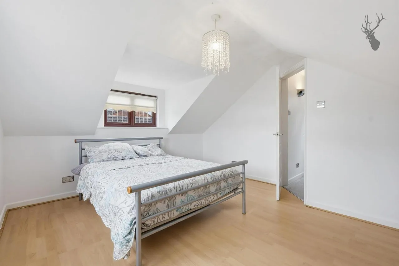 Briscoe Road, Rainham, RM13, photo 7