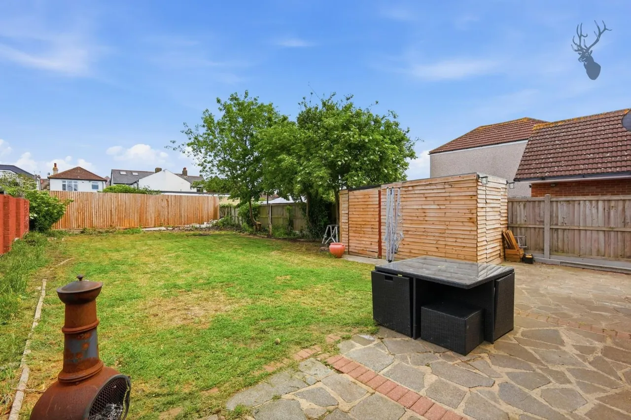Briscoe Road, Rainham, RM13, photo 18