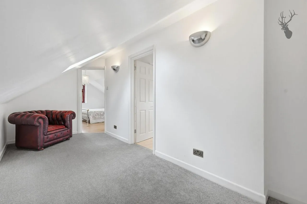 Briscoe Road, Rainham, RM13, photo 16