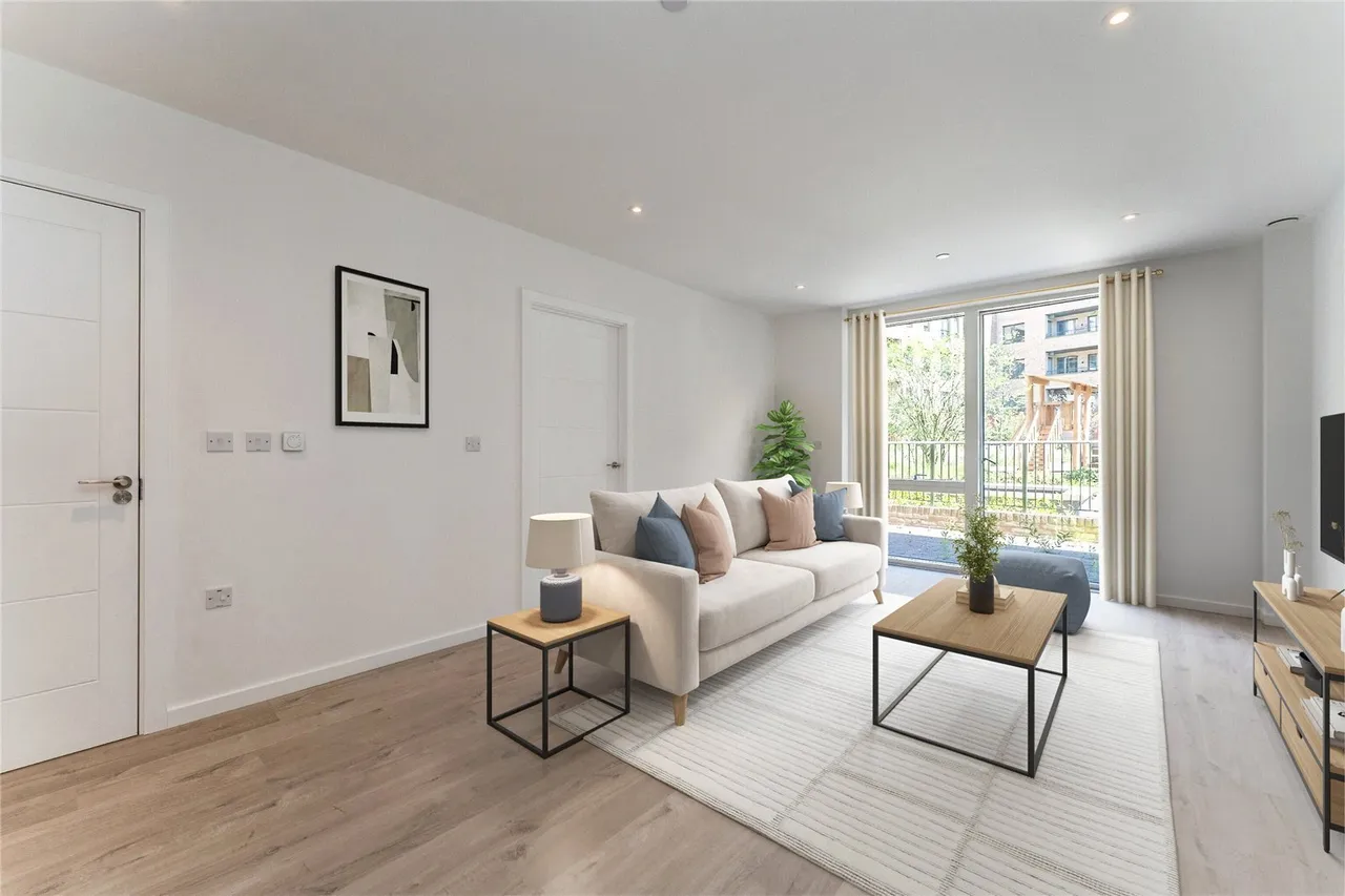 3 bed flat for sale — Oxeye Way, London, N18