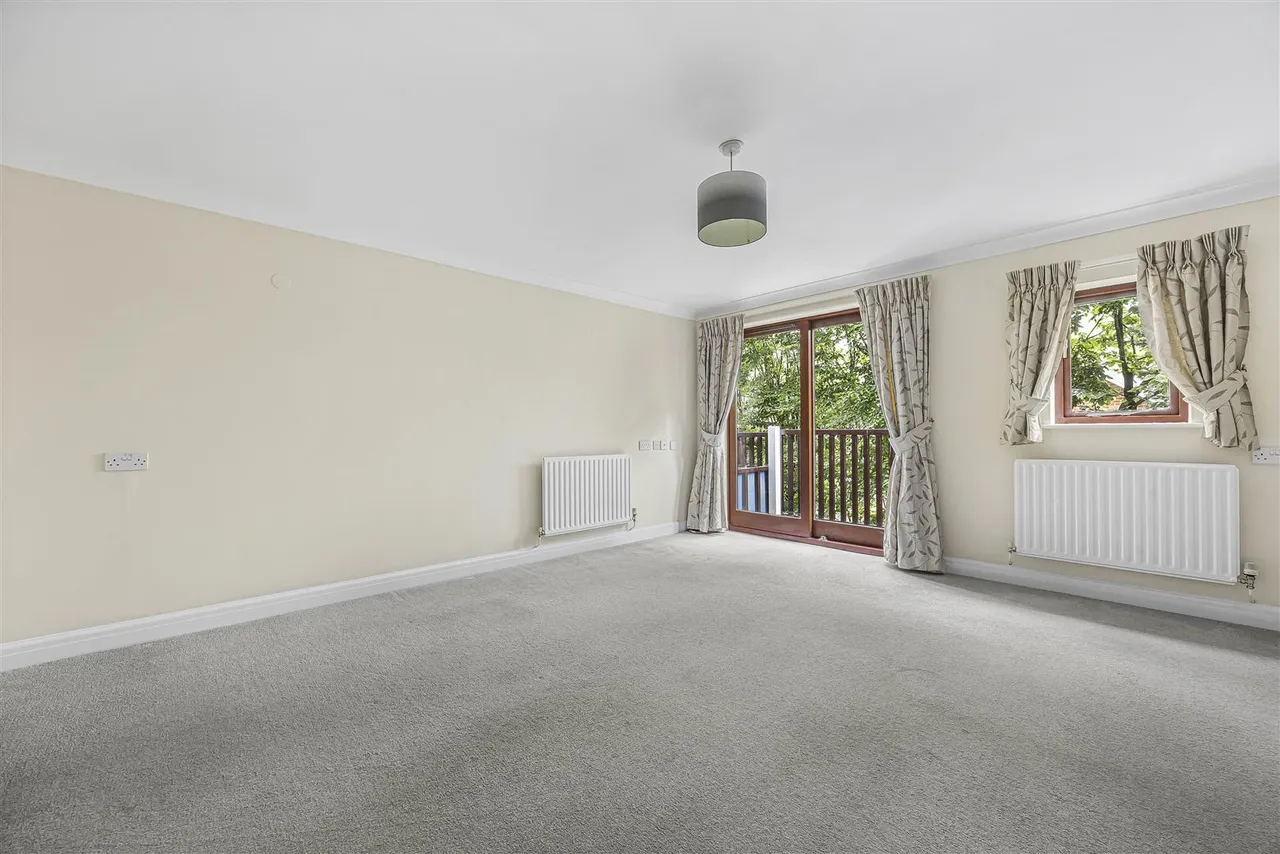 Emmbrook Court, Reading, RG6, photo 11