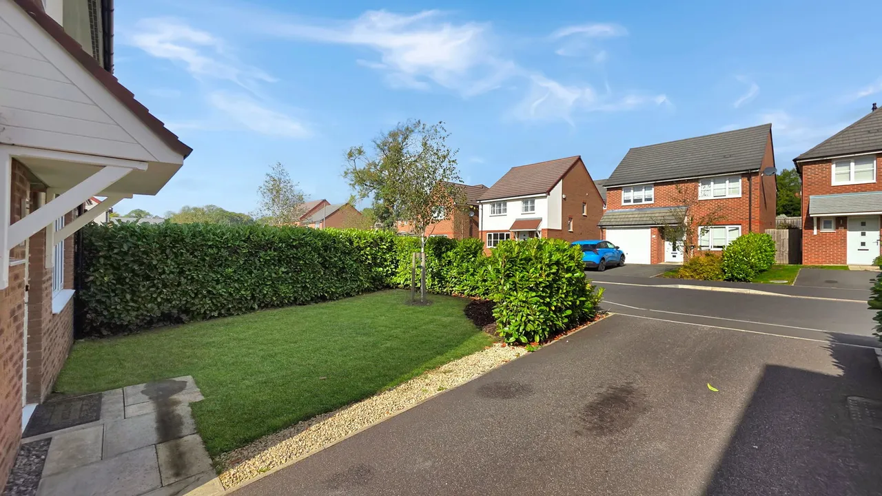Garrett Meadow, Tyldesley, M29, photo 4
