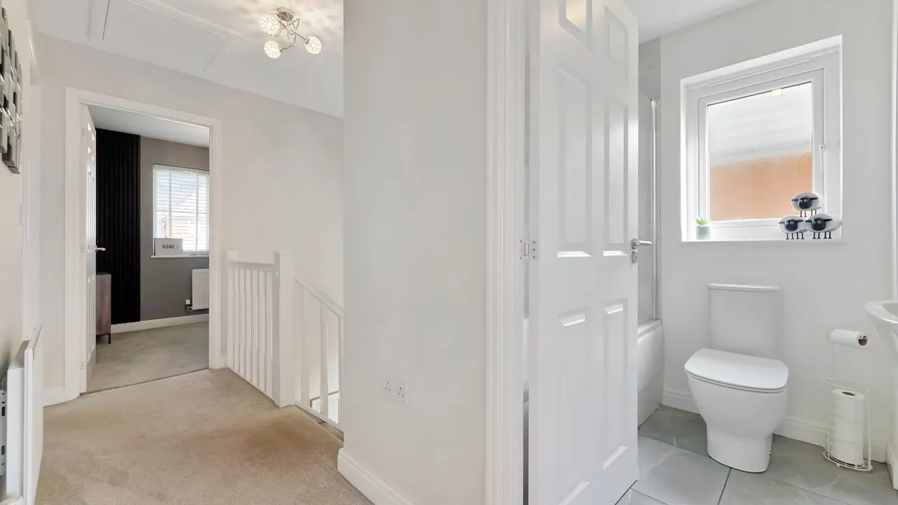 Garrett Meadow, Tyldesley, M29, photo 25