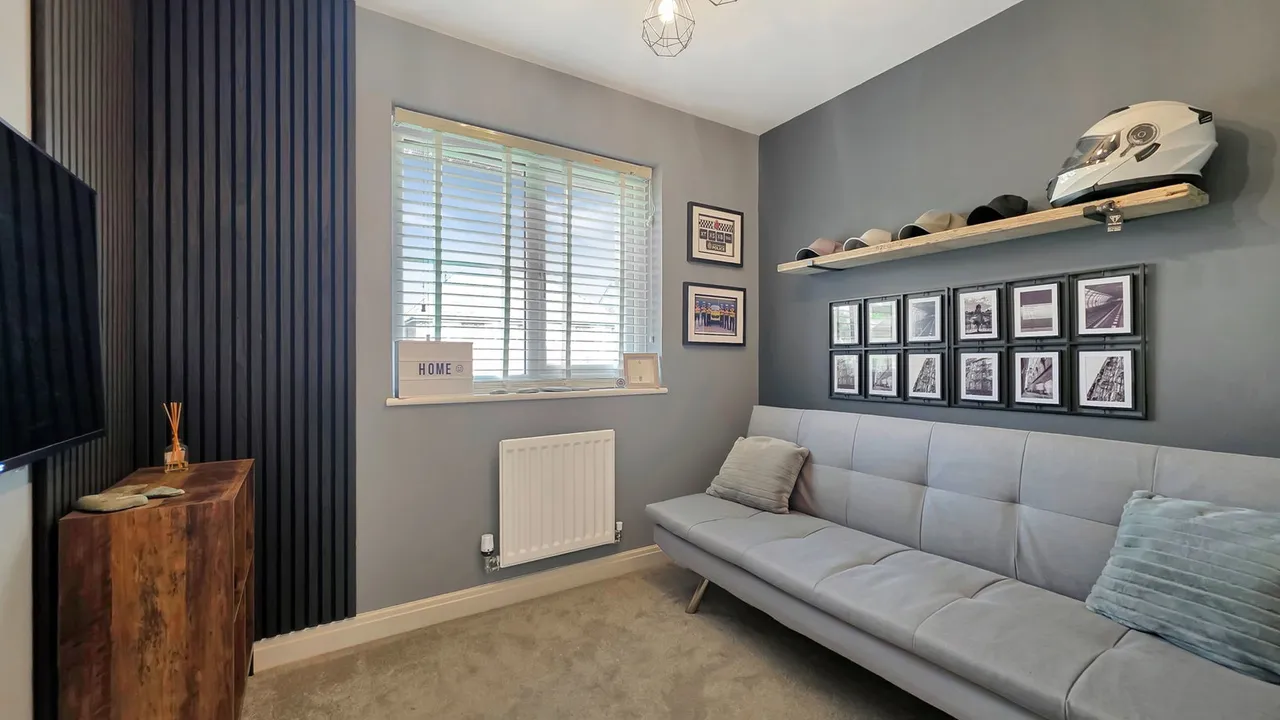 Garrett Meadow, Tyldesley, M29, photo 23