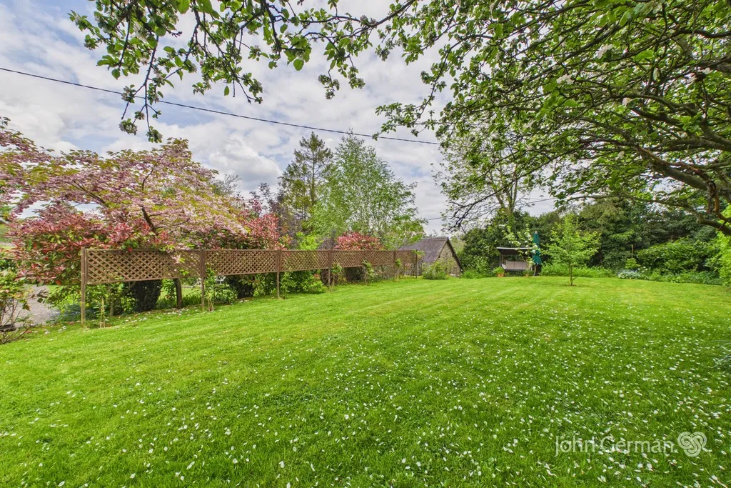Glebe Lane, Thorpe, photo 17