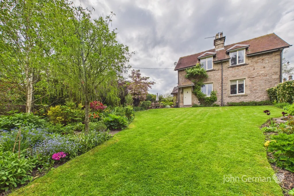 Glebe Lane, Thorpe, photo 22