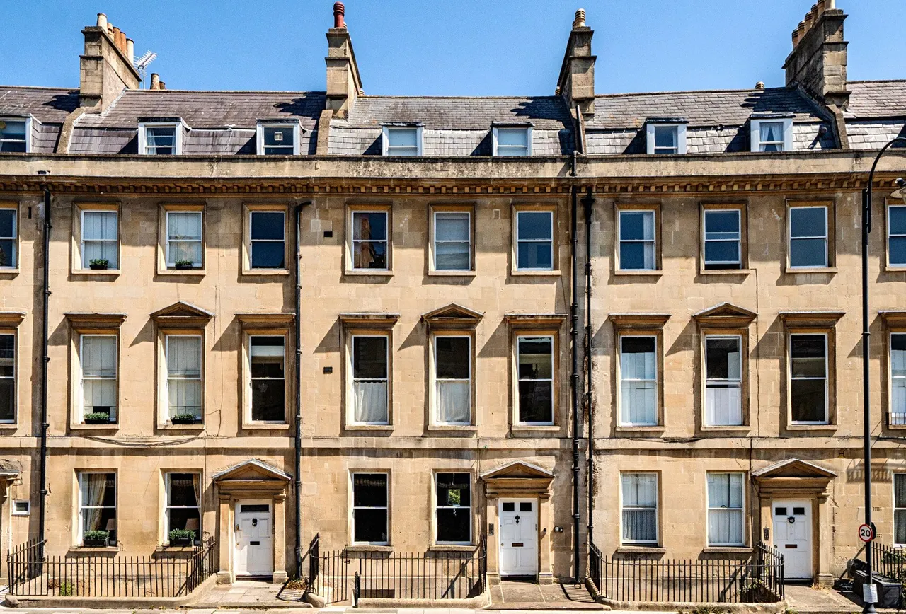 2 bed flat for sale — The Paragon, Bath, BA1 5LX