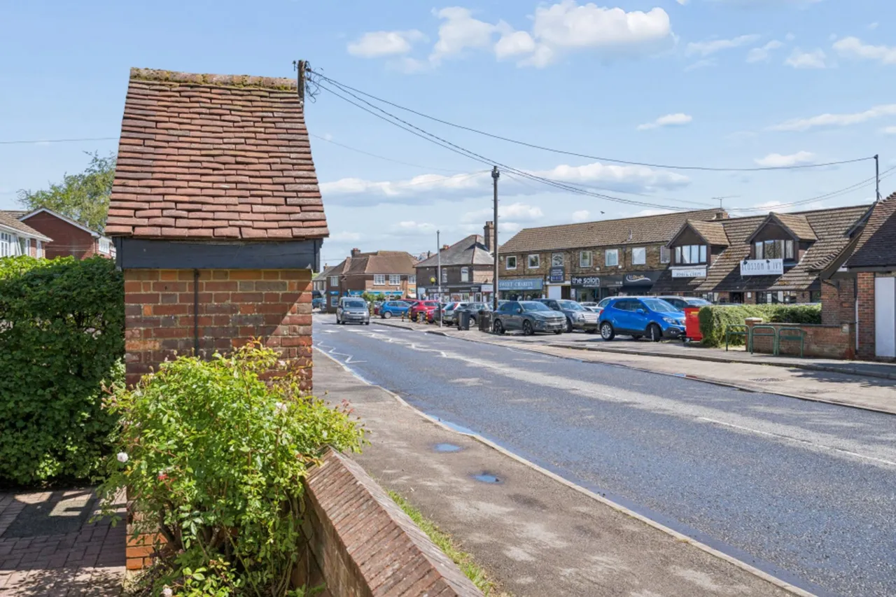Giles Gate, Prestwood, HP16, photo 21