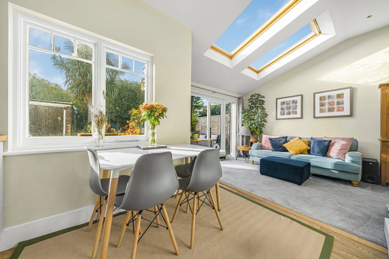 Felcott Road, Hersham, KT12, photo 11