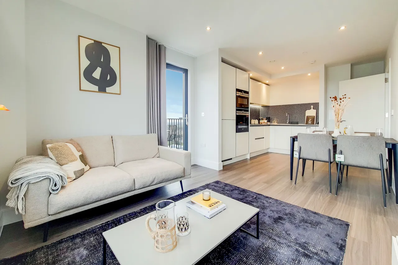901A UNCLE Southall, Merrick Road, London, photo 11