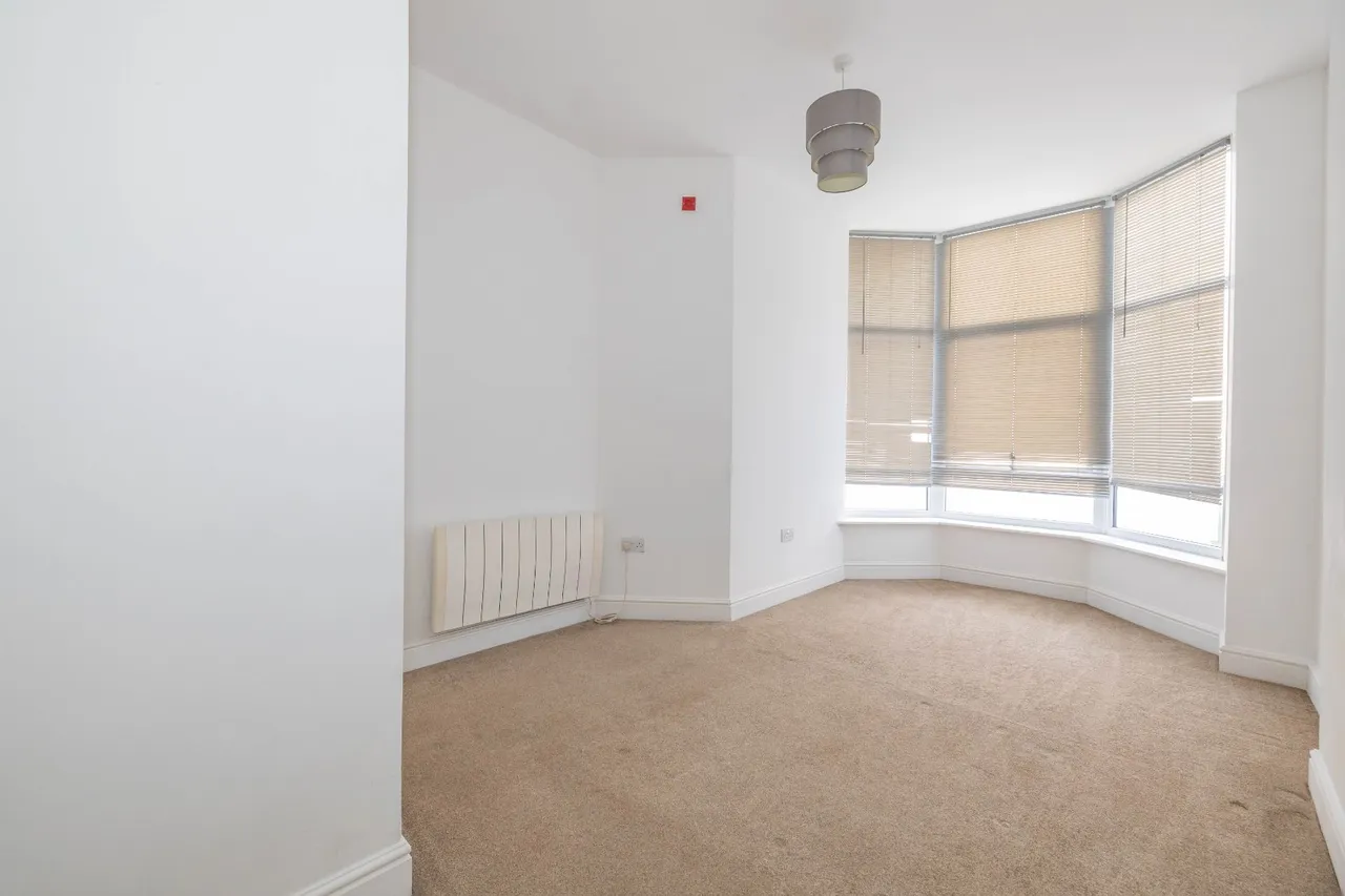 Cheriton Road, Folkestone, CT20, photo 5