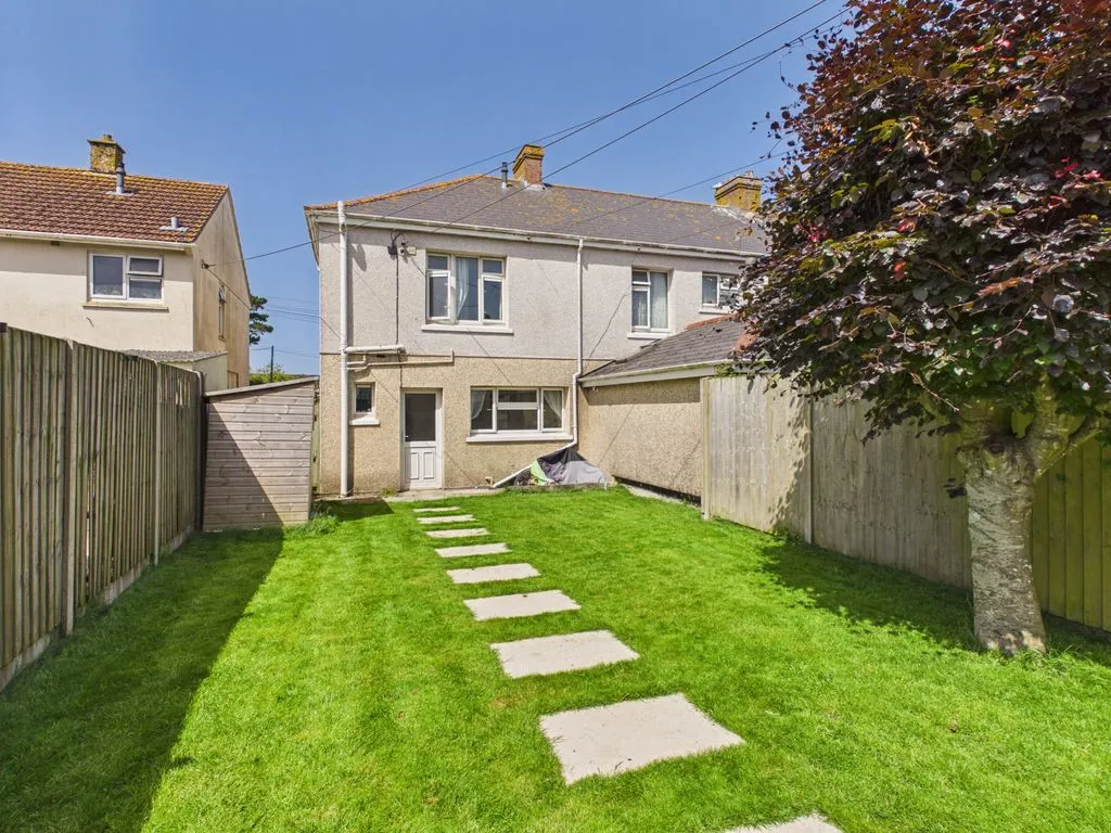 Coronation Place, Helston, photo 8