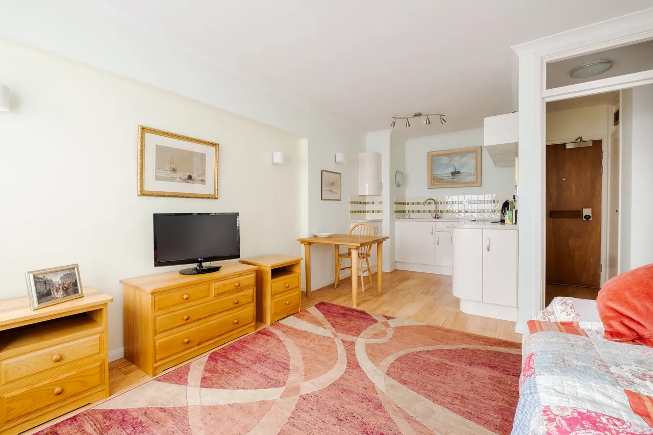 58 Upper Thames Street, London, EC4V, photo 4