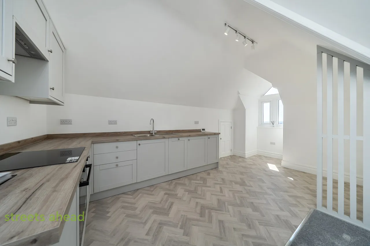 Upper Grove, London, SE25, photo 2