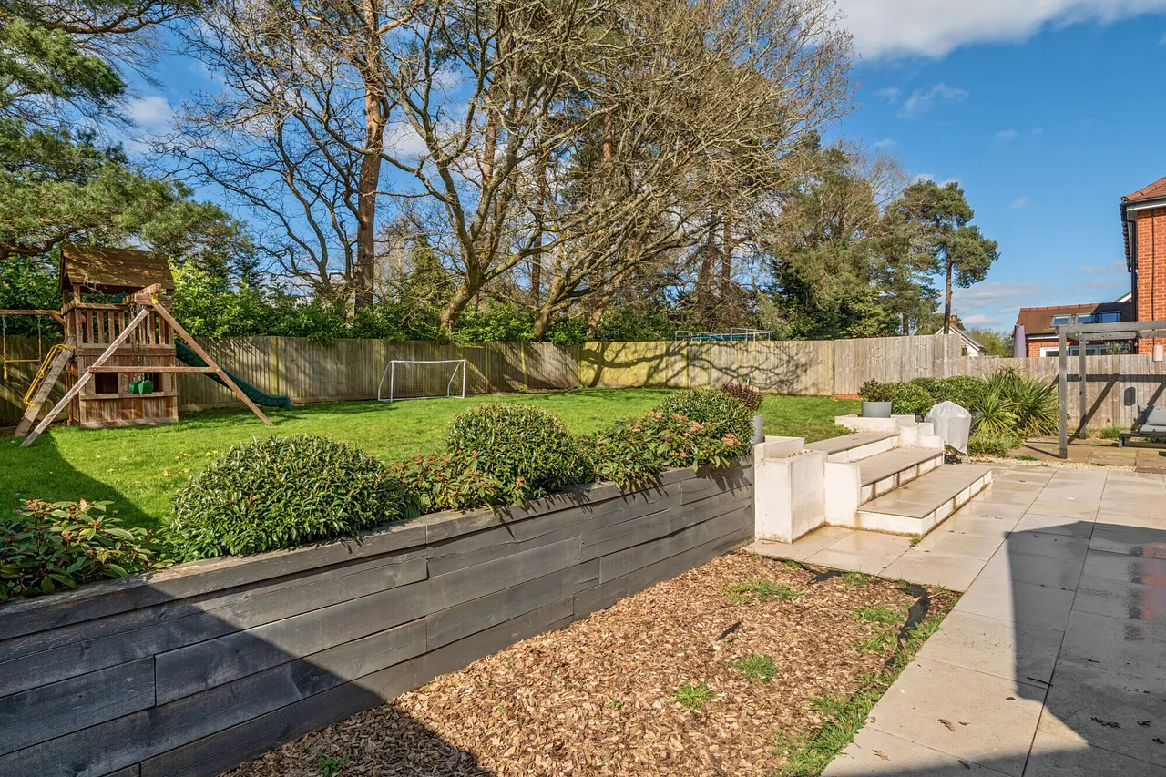 Baker Oats Drive, Farnham, GU10, photo 9