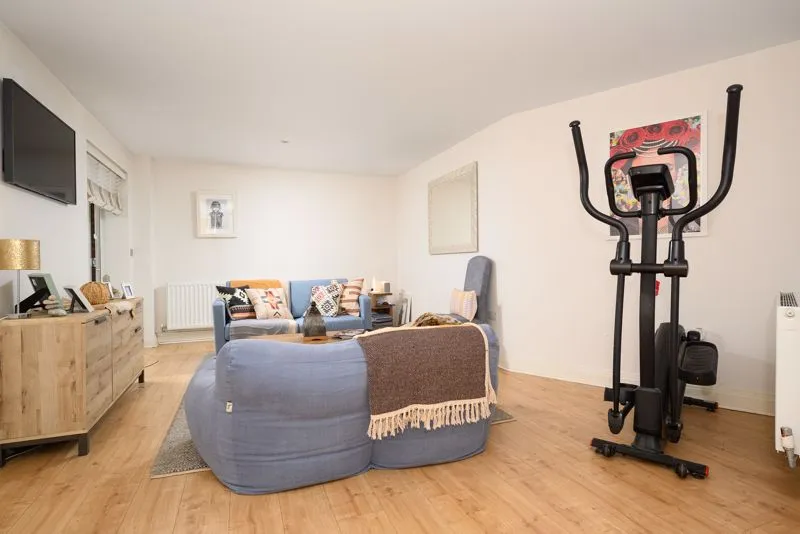 Bridge Street, Walton-On-Thames KT12 1AL, photo 6
