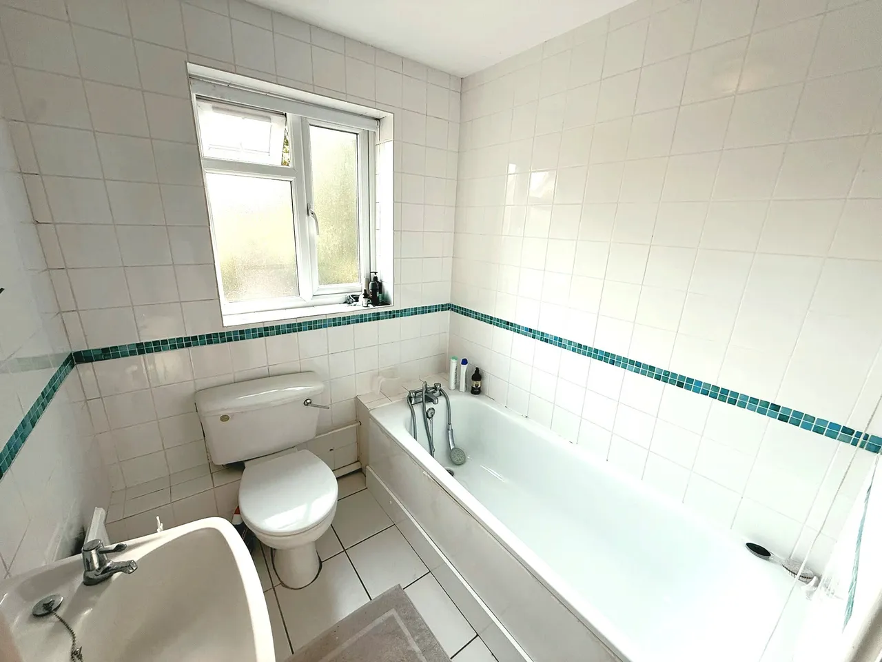 The Ridgeway, ENFIELD, photo 5