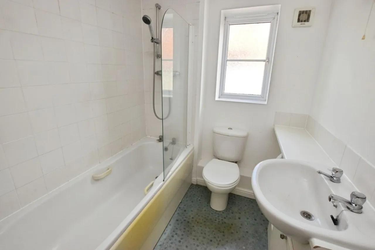 Kinnerton Way, photo 6