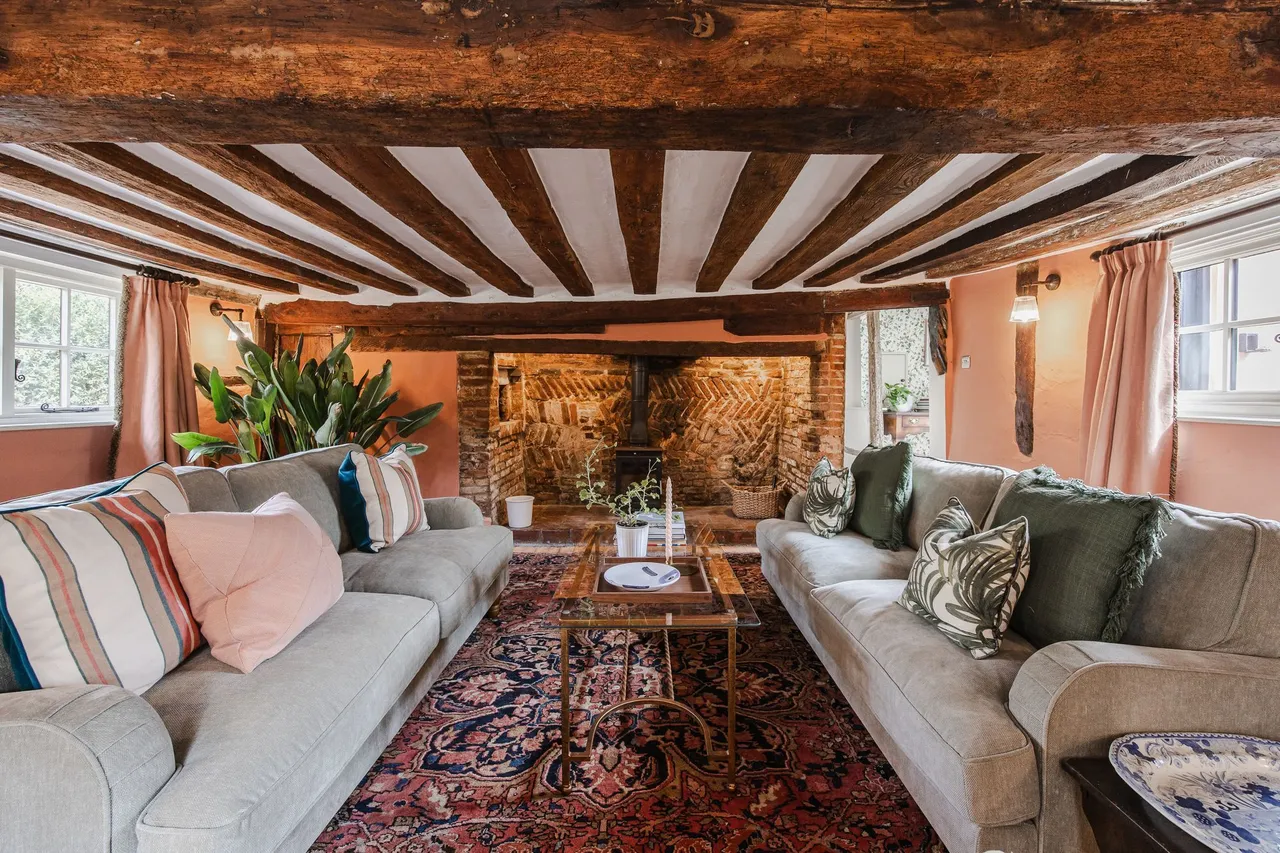 Beautifully Restored Cottage with Spa, photo 2