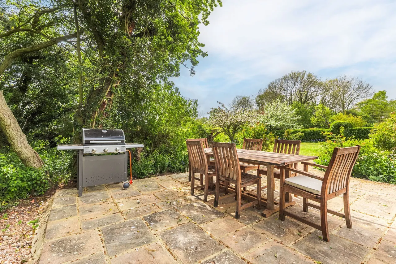 Beautifully Restored Cottage with Spa, photo 23
