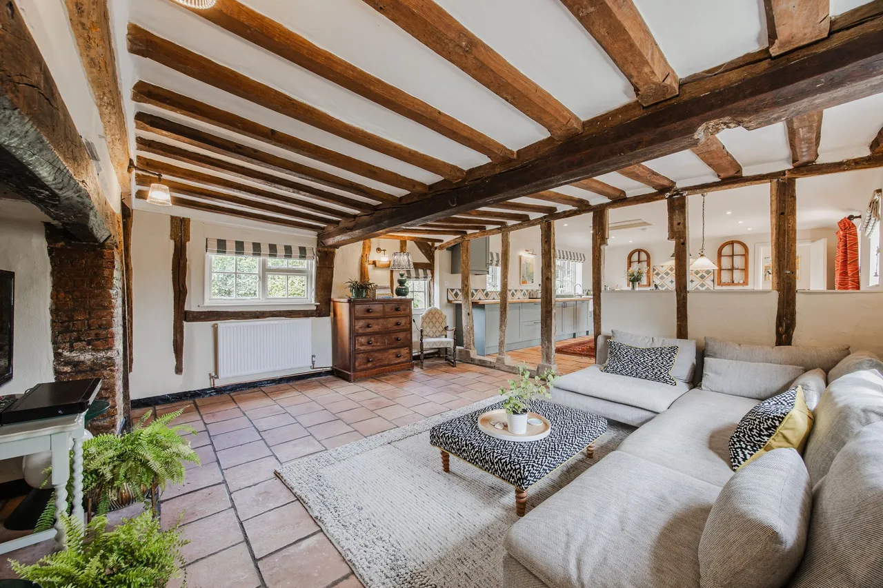 Beautifully Restored Cottage with Spa, photo 4