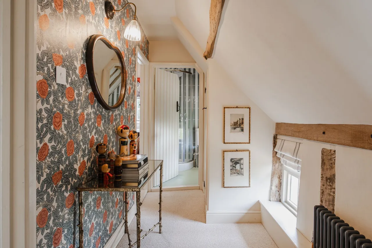Beautifully Restored Cottage with Spa, photo 13