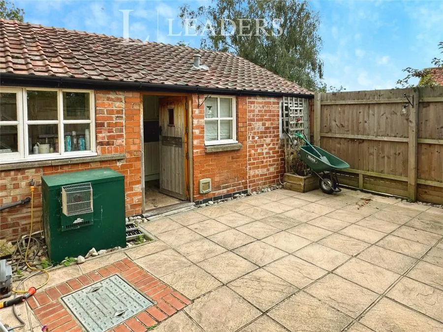 High Street, Fulbeck, NG32, photo 14