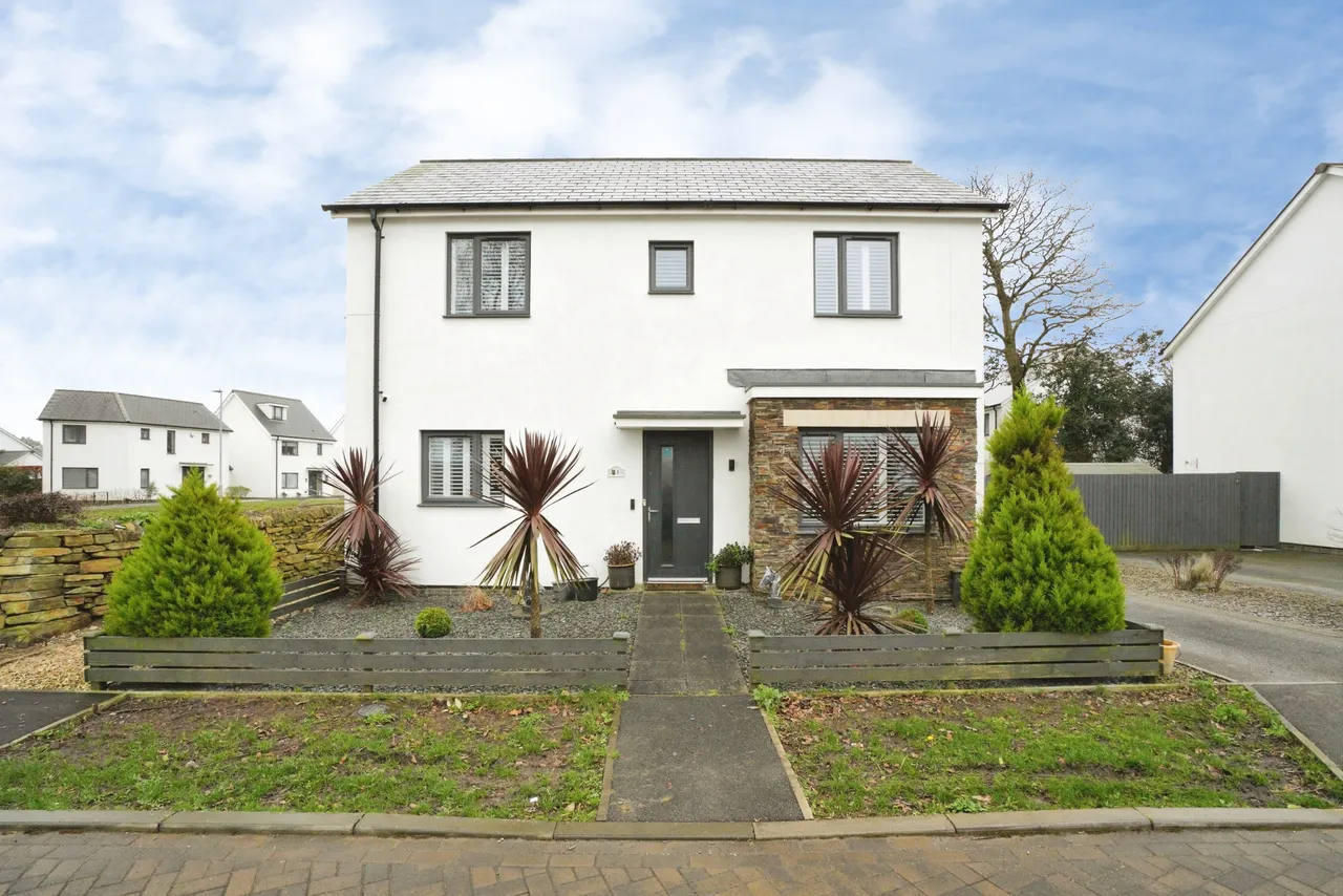 3 bed house for sale, Gwartha Close, St. Austell, PL25