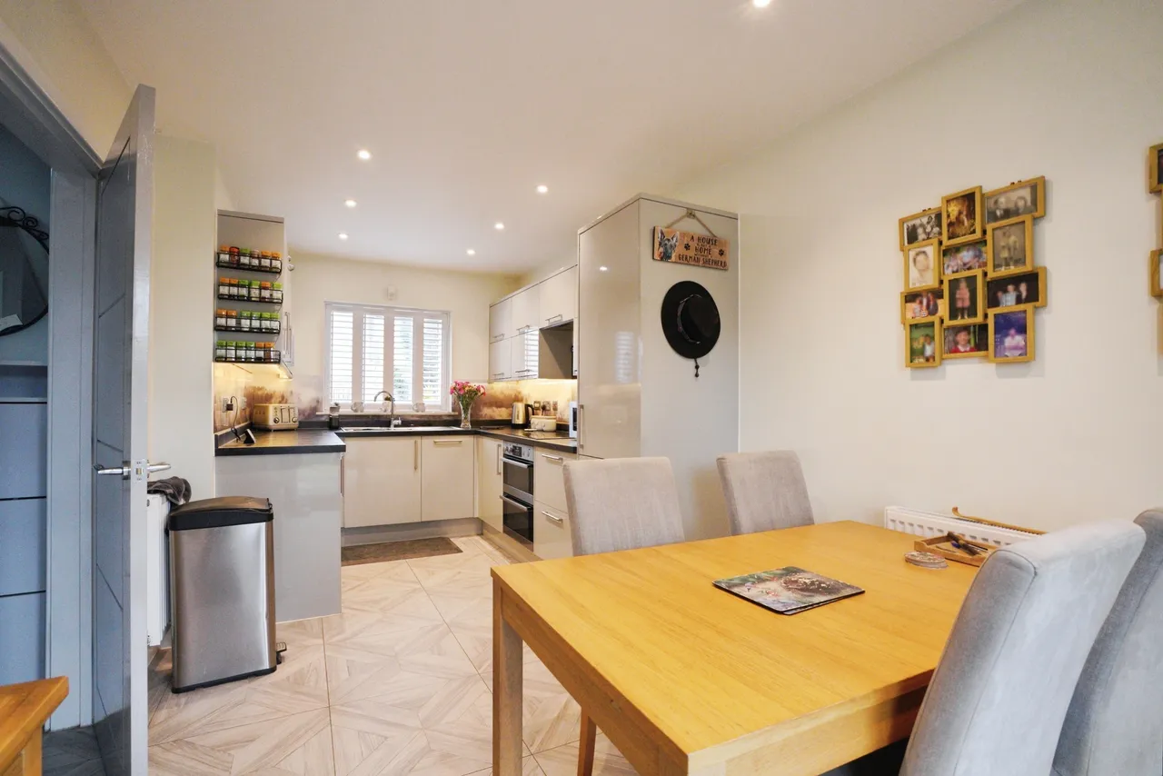 Gwartha Close, St. Austell, PL25, photo 2
