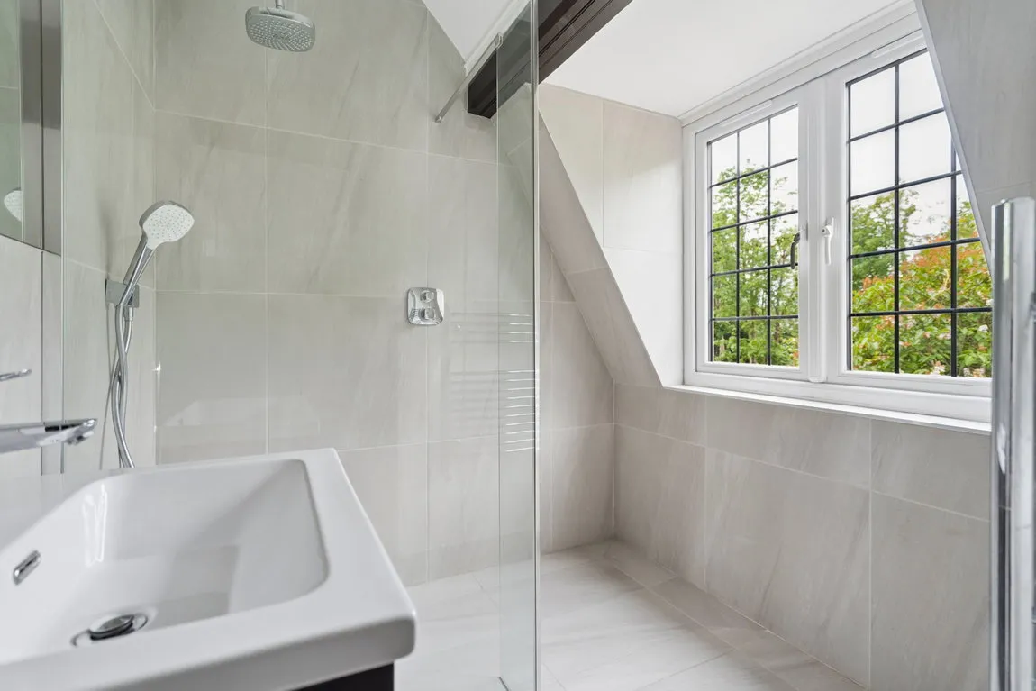 Station Approach, Chorleywood, WD3, photo 12