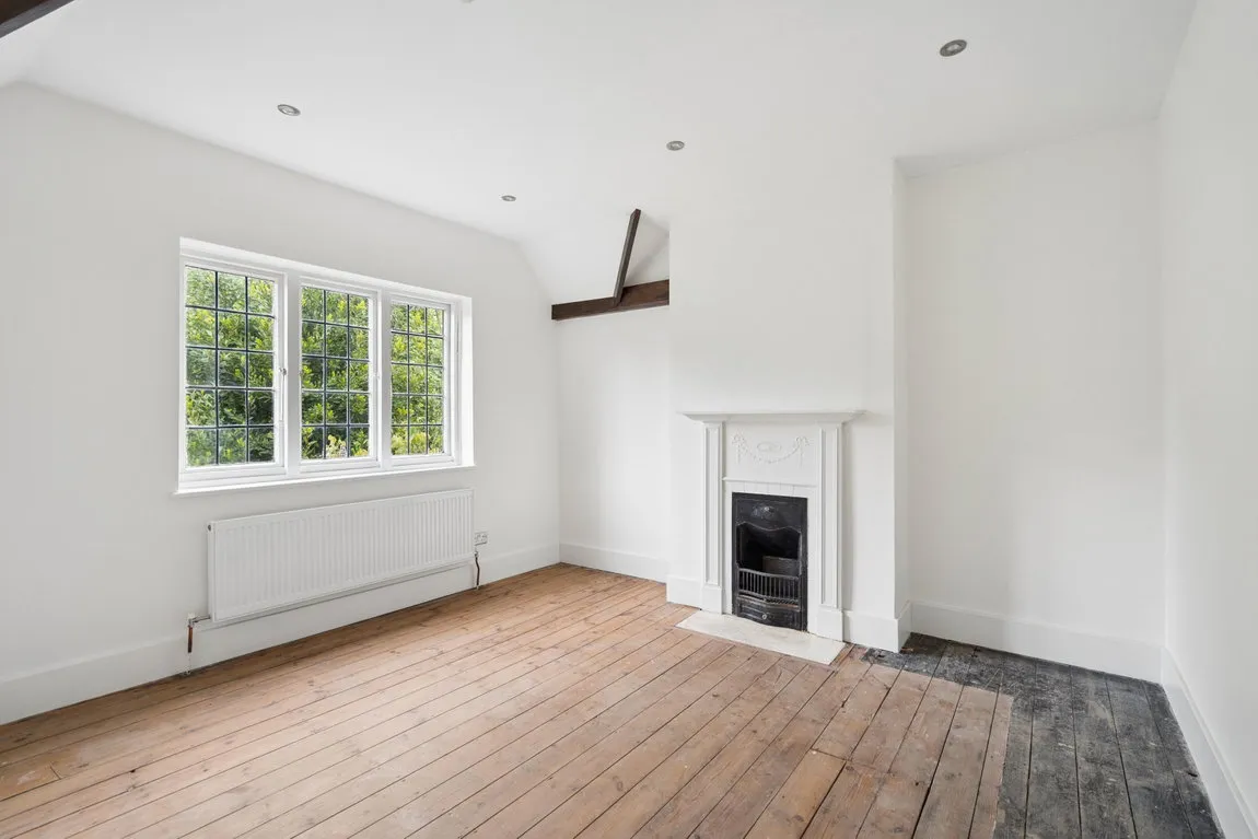 Station Approach, Chorleywood, WD3, photo 8