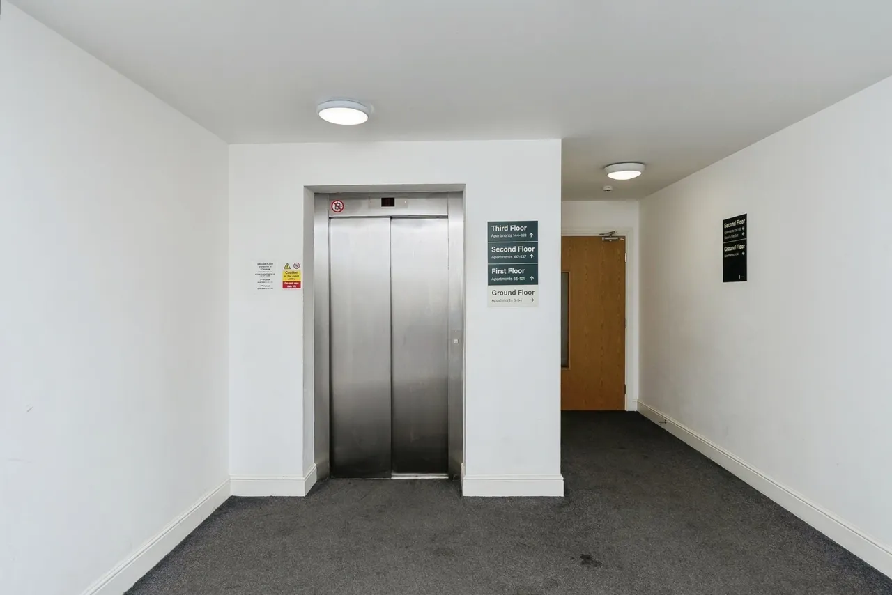 Boulevard View Whitchurch Lane, BRISTOL, BS14, photo 2