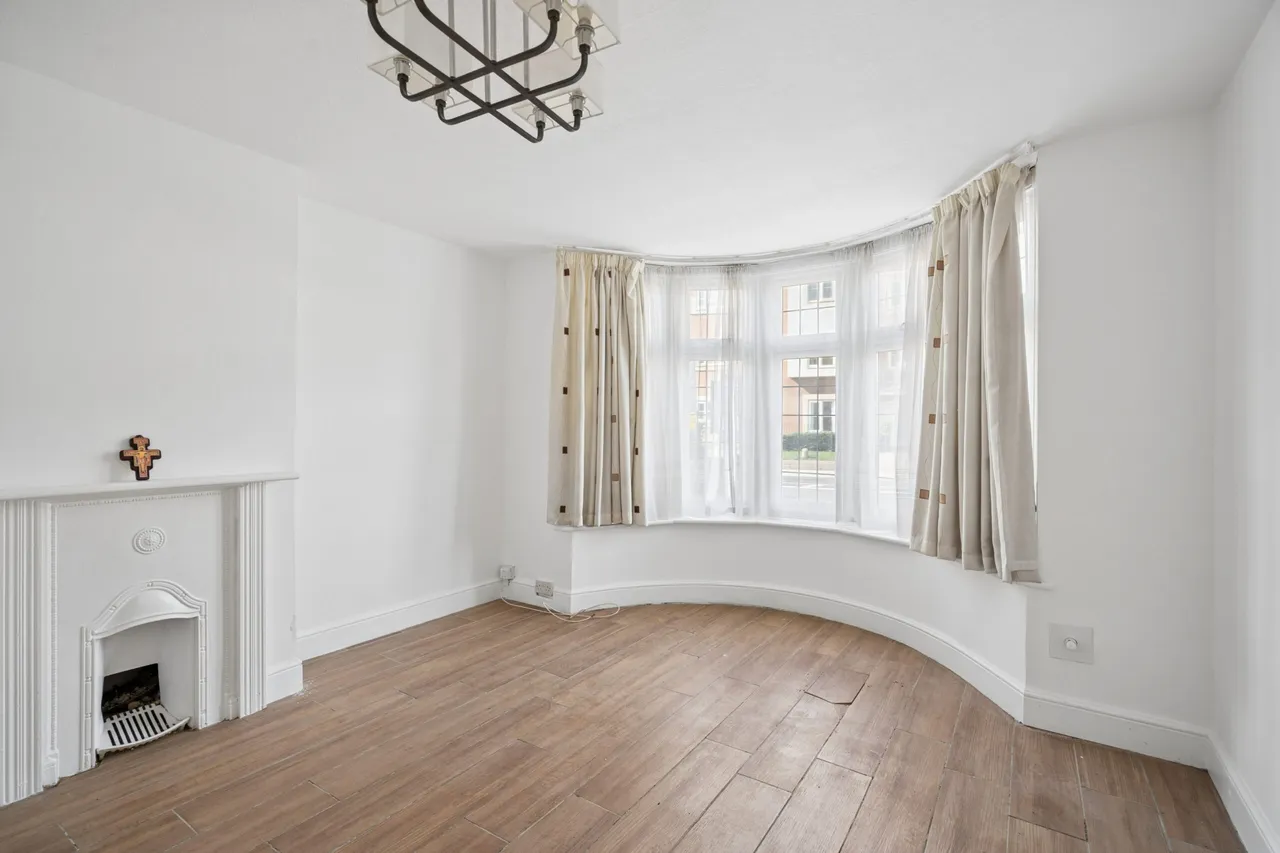 Aldenham Road, Bushey, WD23, photo 5