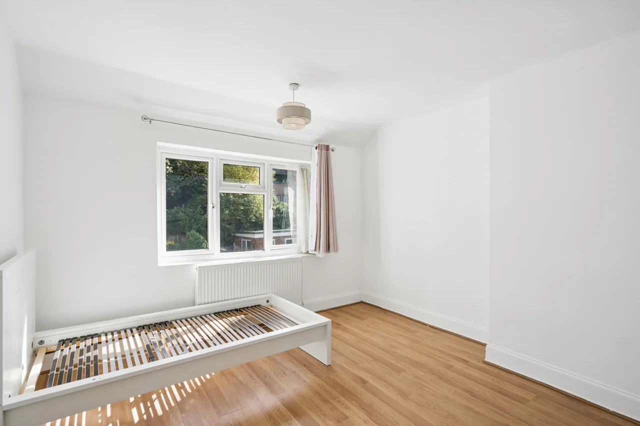 Aldenham Road, Bushey, WD23, photo 9